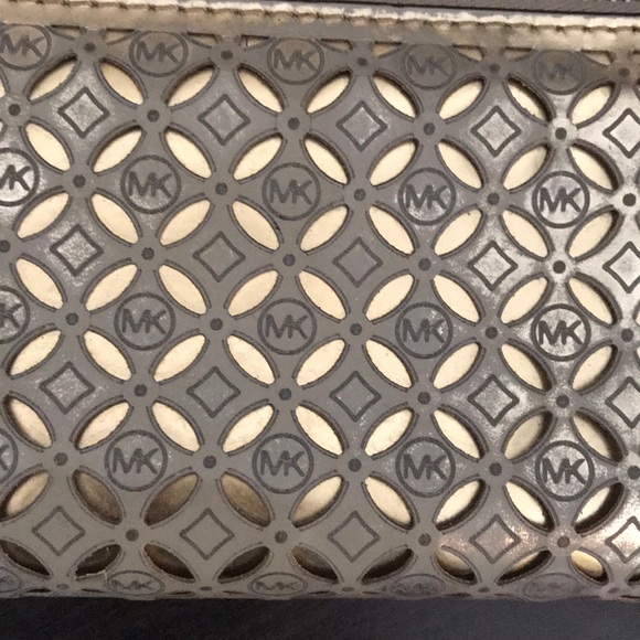 MK Wristlet Wallet Phone Holder - Picture 2 of 8